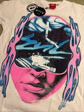 Evil Vice  red tag Graphic T-Shirt with neon Design size L NWT